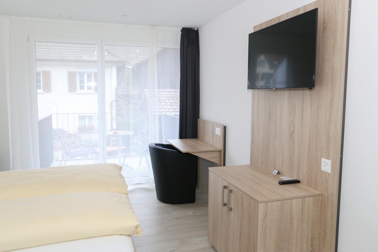 Hotel Traube Garni Kuttigen المظهر الخارجي الصورة
